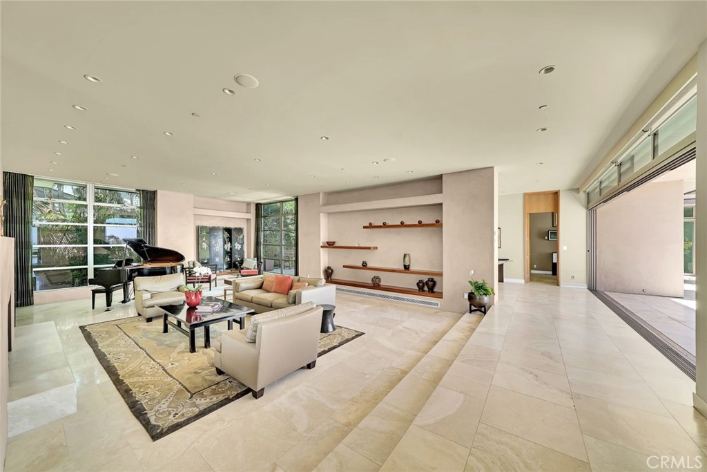 Spyglass Hill (SPYH) - Residential