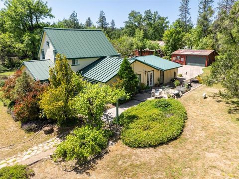 A home in Mariposa