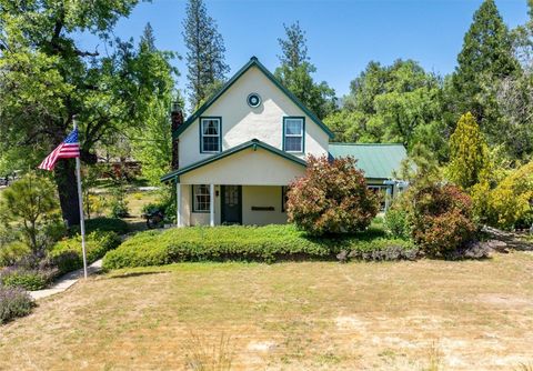 A home in Mariposa