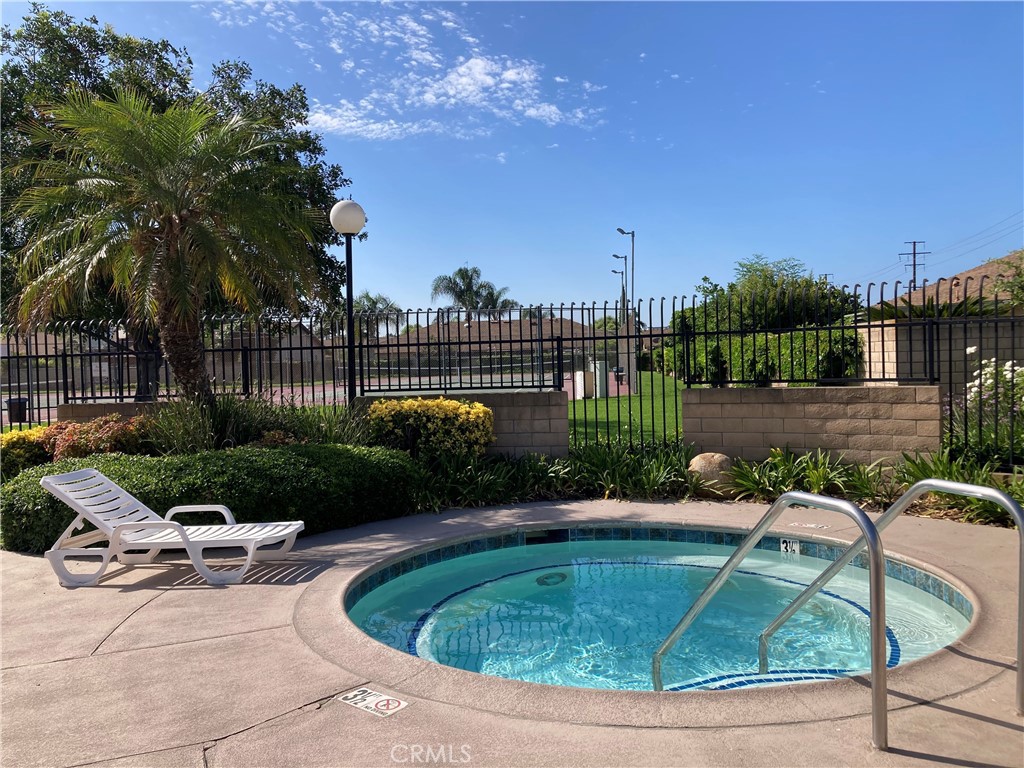 Eastmont Villas (ESVL) - Residential