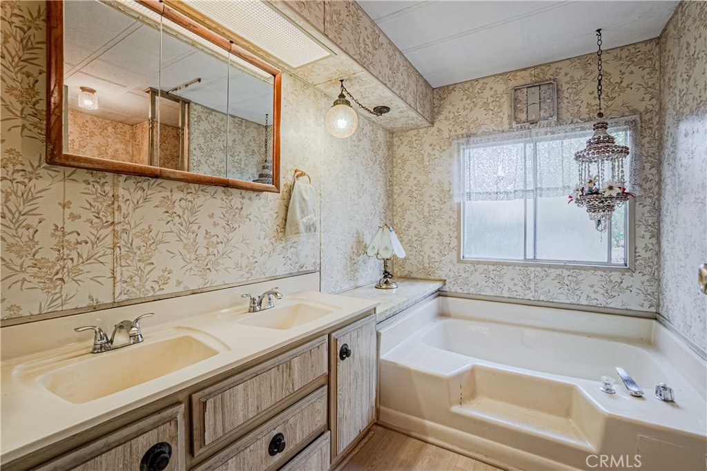 Photo 12 of 20 of 19009 S Laurel Park Road 126 mobile home