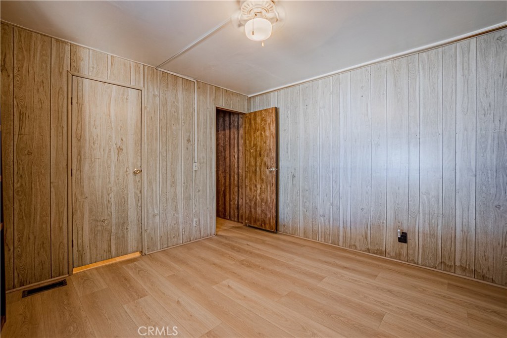 Photo 9 of 20 of 19009 S Laurel Park Road 126 mobile home