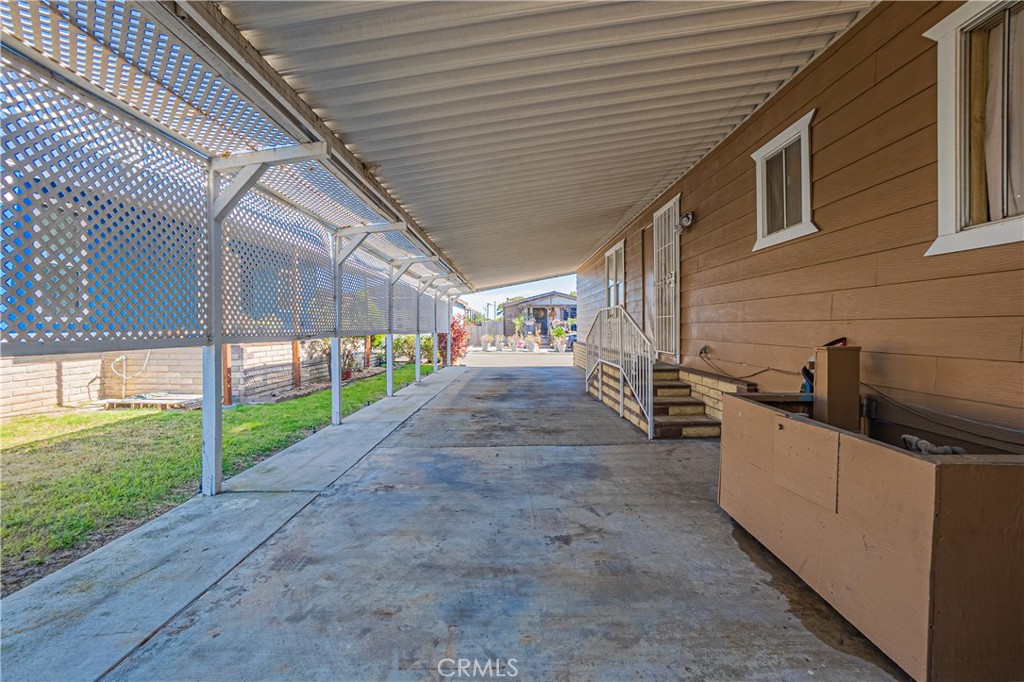 Photo 16 of 20 of 19009 S Laurel Park Road 126 mobile home