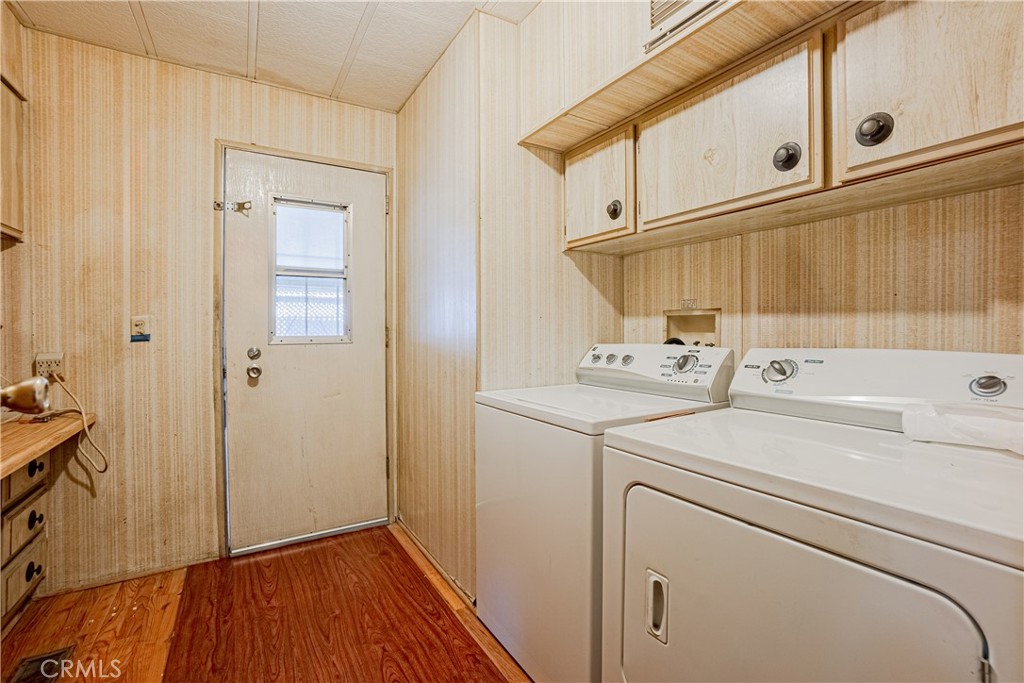 Photo 15 of 20 of 19009 S Laurel Park Road 126 mobile home