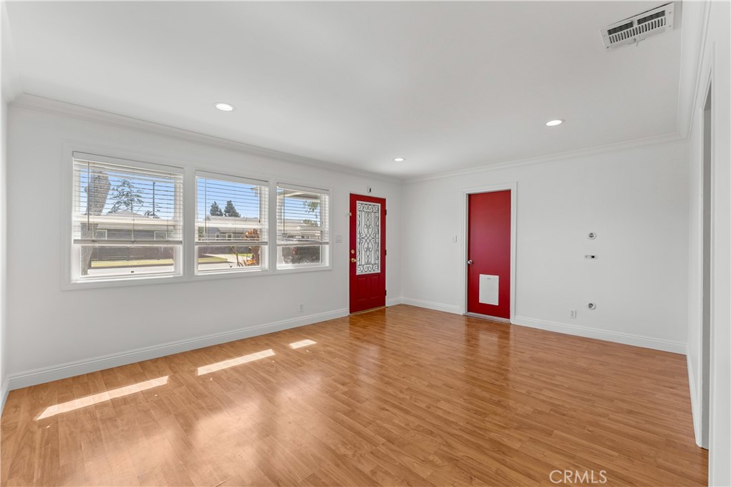 3713 E La Jara Street