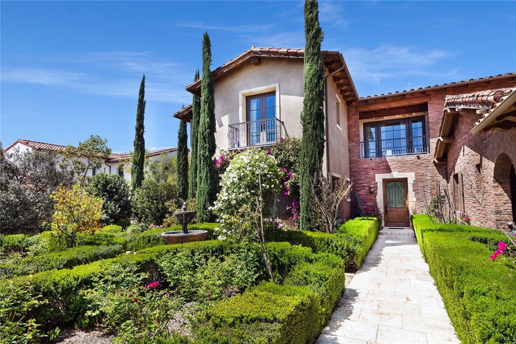 Shady Canyon Custom (SHDC) - Residential