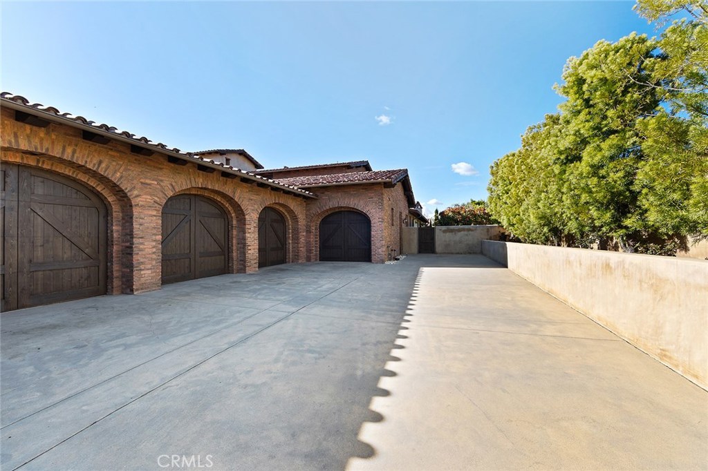 Shady Canyon Custom (SHDC) - Residential