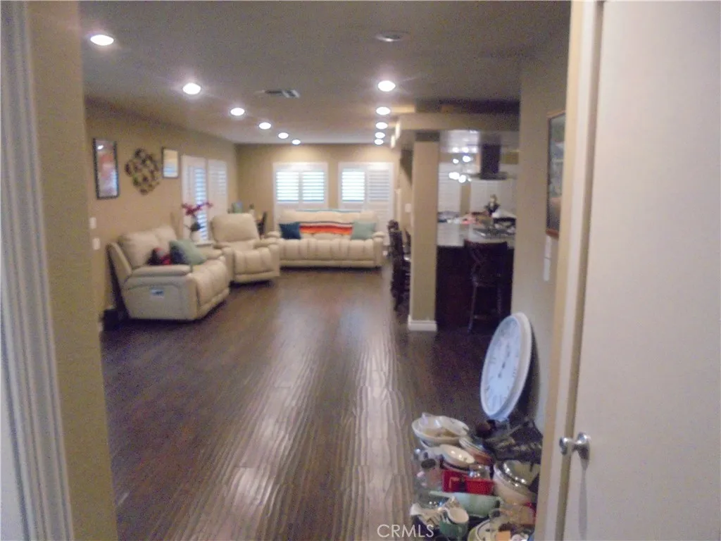 Rancho Dominguez, California 90220, United States, 2 Bedrooms Bedrooms, ,2 BathroomsBathrooms,Residential,Active,92563