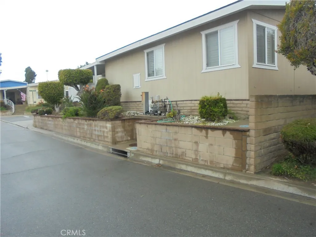 Rancho Dominguez, California 90220, United States, 2 Bedrooms Bedrooms, ,2 BathroomsBathrooms,Residential,Active,92563