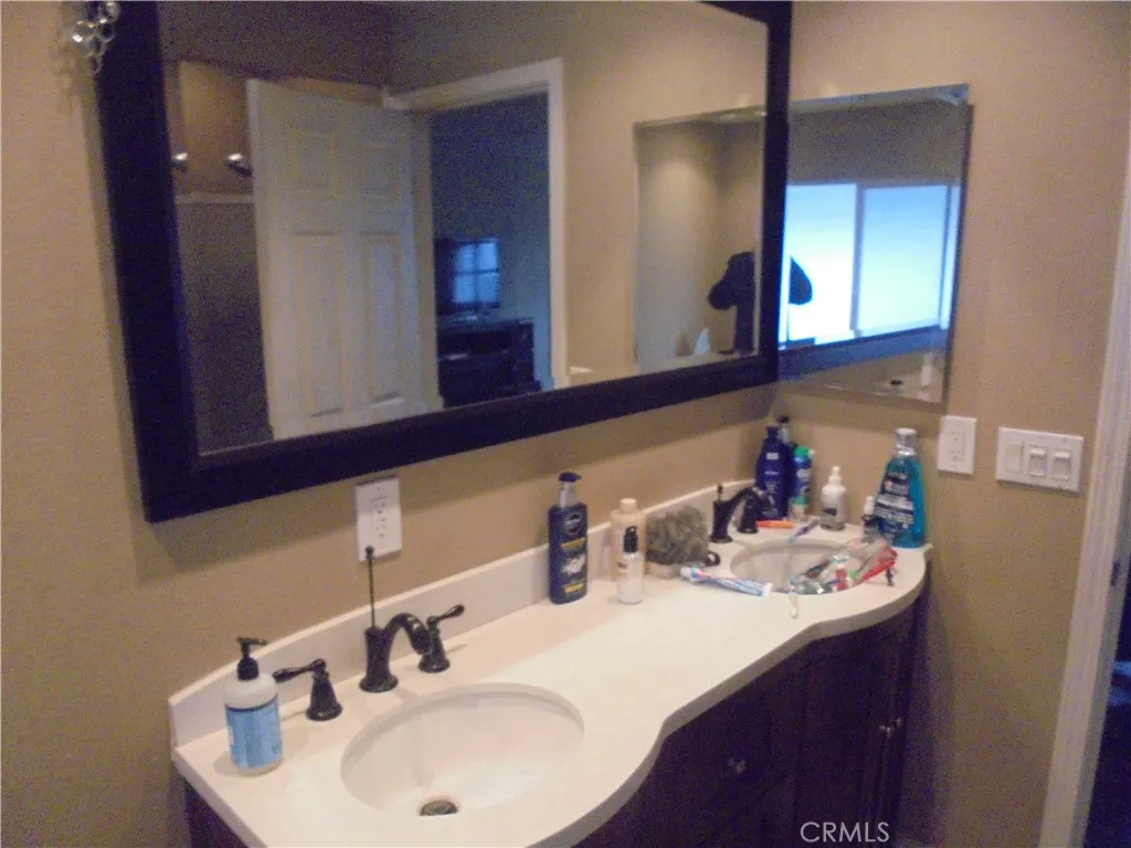 Rancho Dominguez, California 90220, United States, 2 Bedrooms Bedrooms, ,2 BathroomsBathrooms,Residential,Active,92563