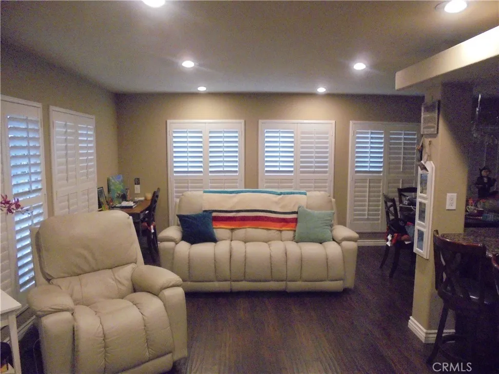 Rancho Dominguez, California 90220, United States, 2 Bedrooms Bedrooms, ,2 BathroomsBathrooms,Residential,Active,92563