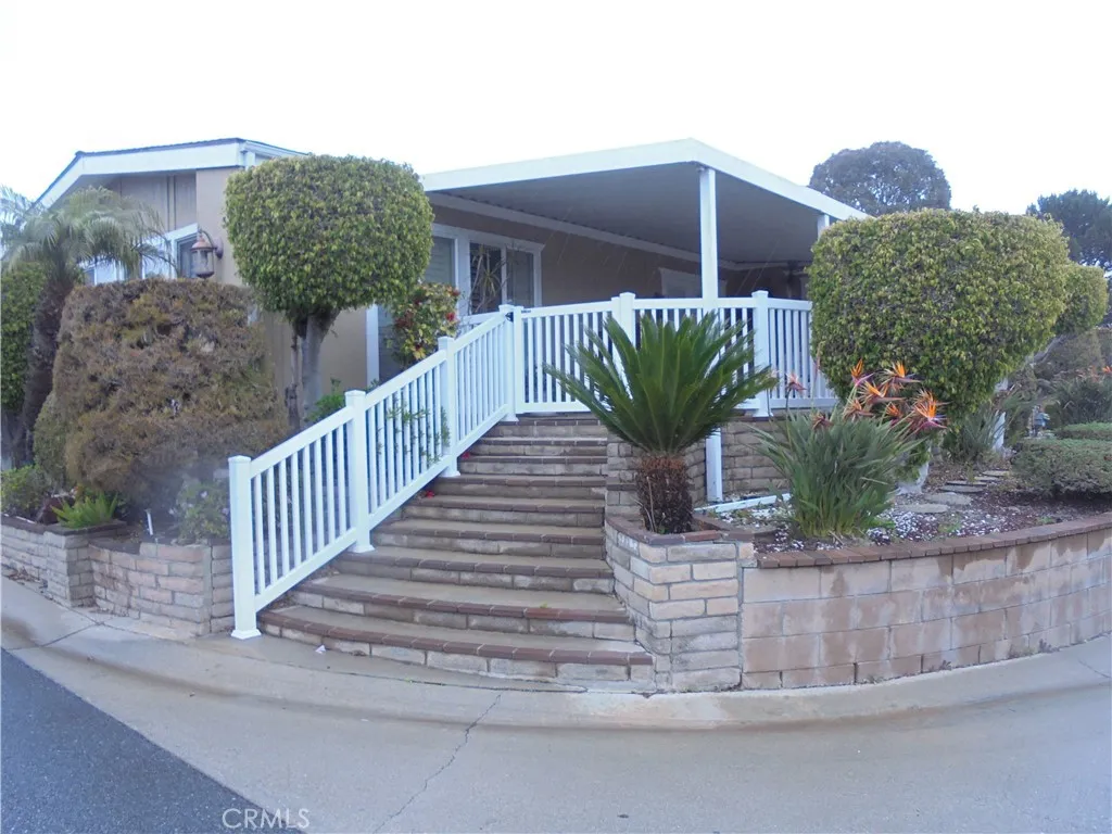 Rancho Dominguez, California 90220, United States, 2 Bedrooms Bedrooms, ,2 BathroomsBathrooms,Residential,Active,92563