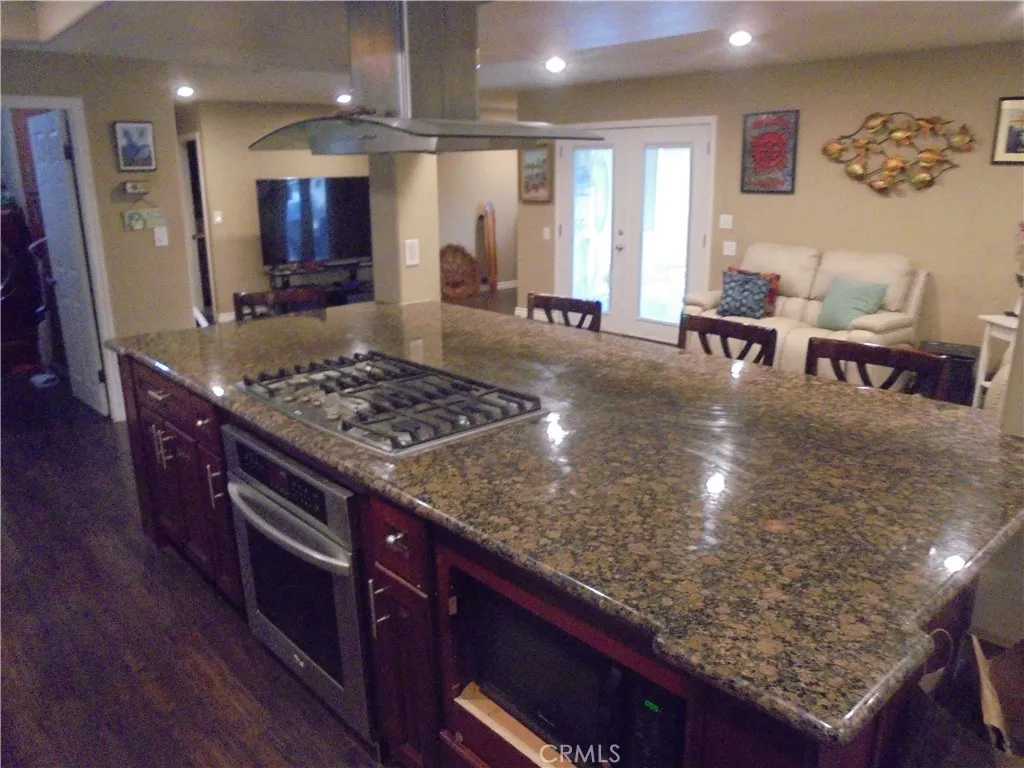 Rancho Dominguez, California 90220, United States, 2 Bedrooms Bedrooms, ,2 BathroomsBathrooms,Residential,Active,92563