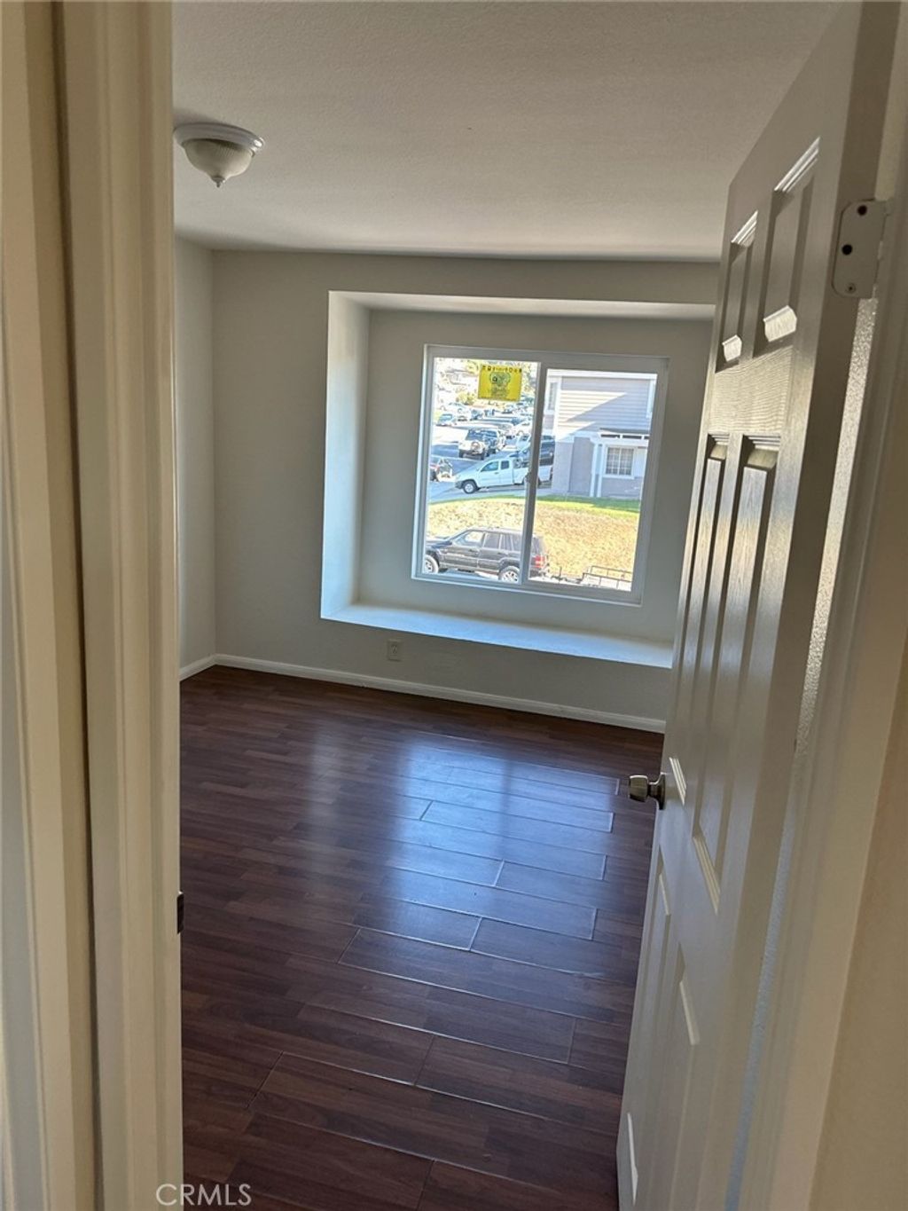 listing image 130722978112774518401