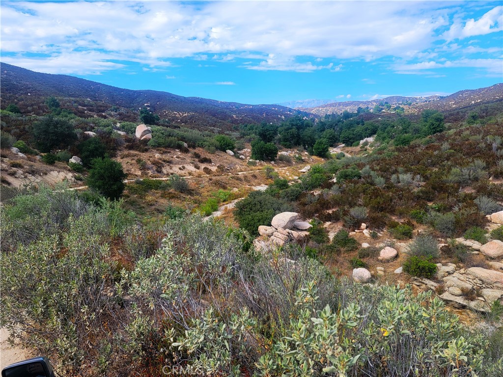 ,POPPET FLATS - Land