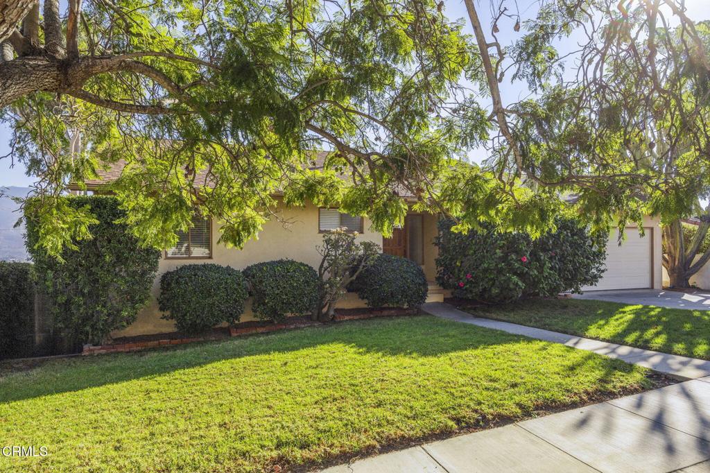 984 Loma Vista Place