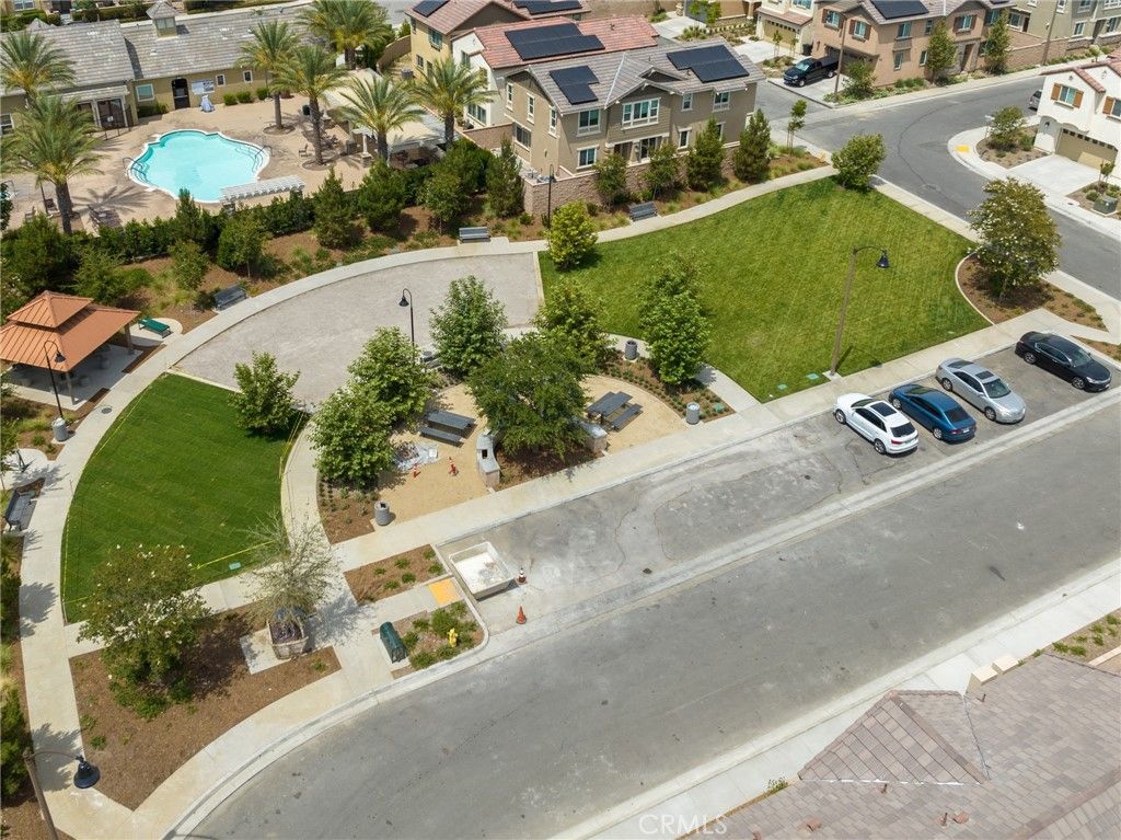 listing image 130726965512824071926