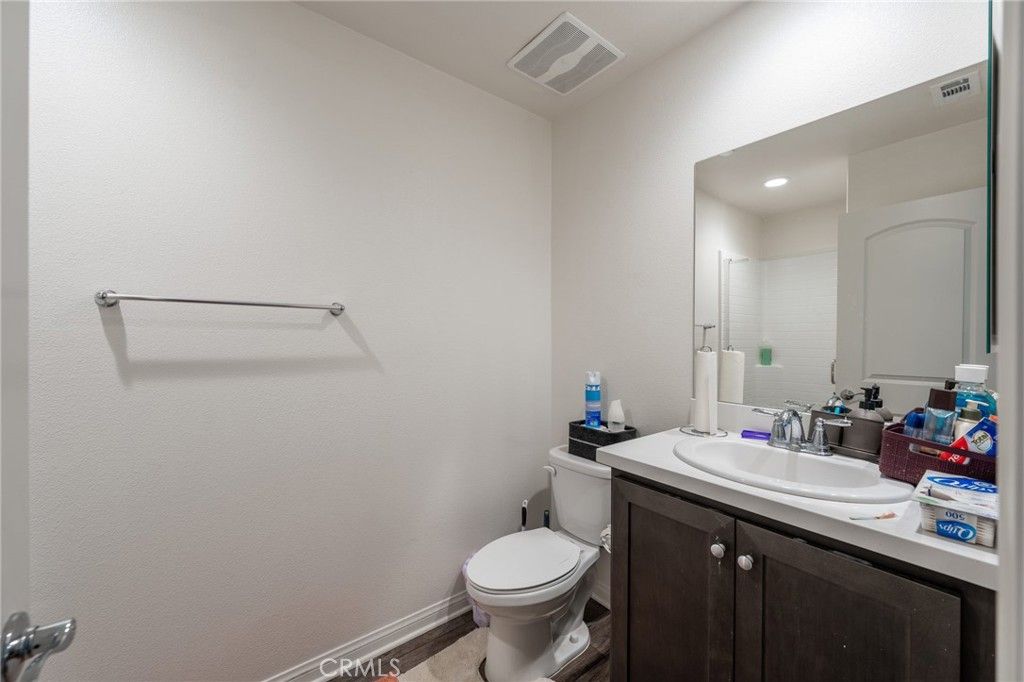 listing image 130725195884101956244