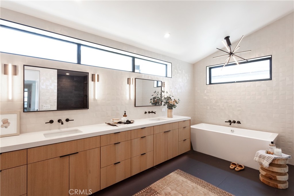 Lido Island (LIDO) - Residential