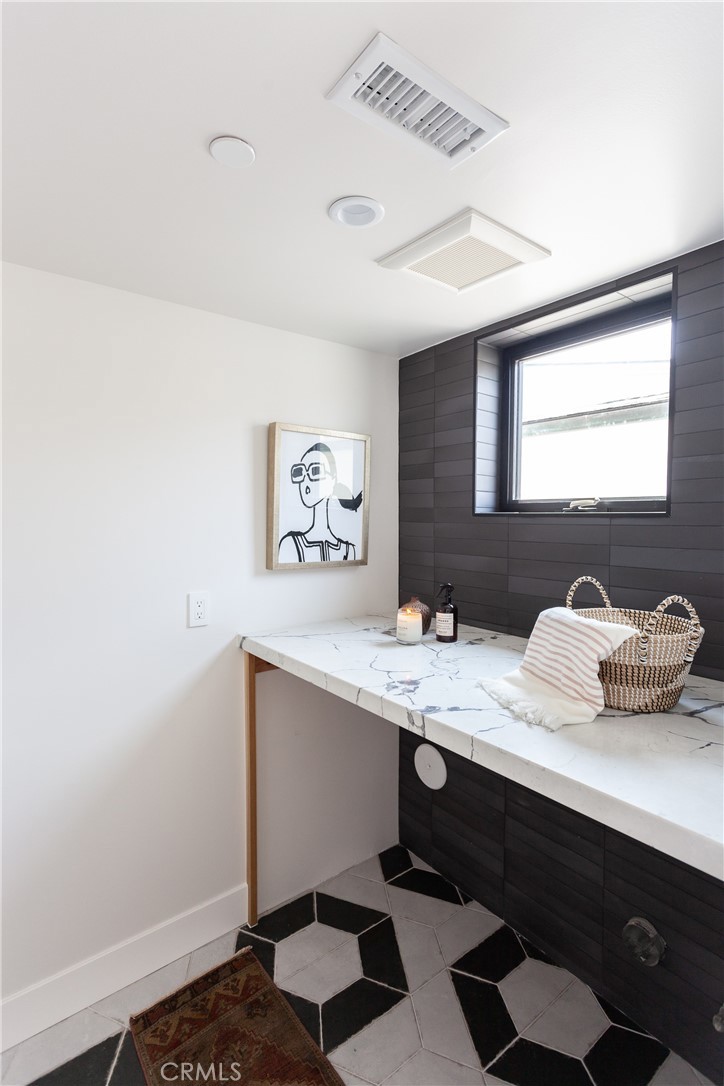 Lido Island (LIDO) - Residential