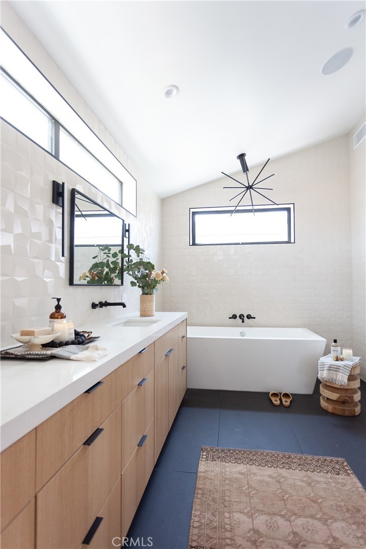 Lido Island (LIDO) - Residential