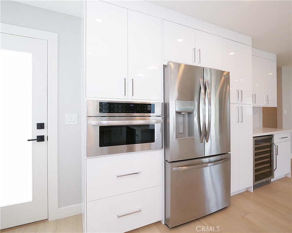 11323 Utopia Avenue