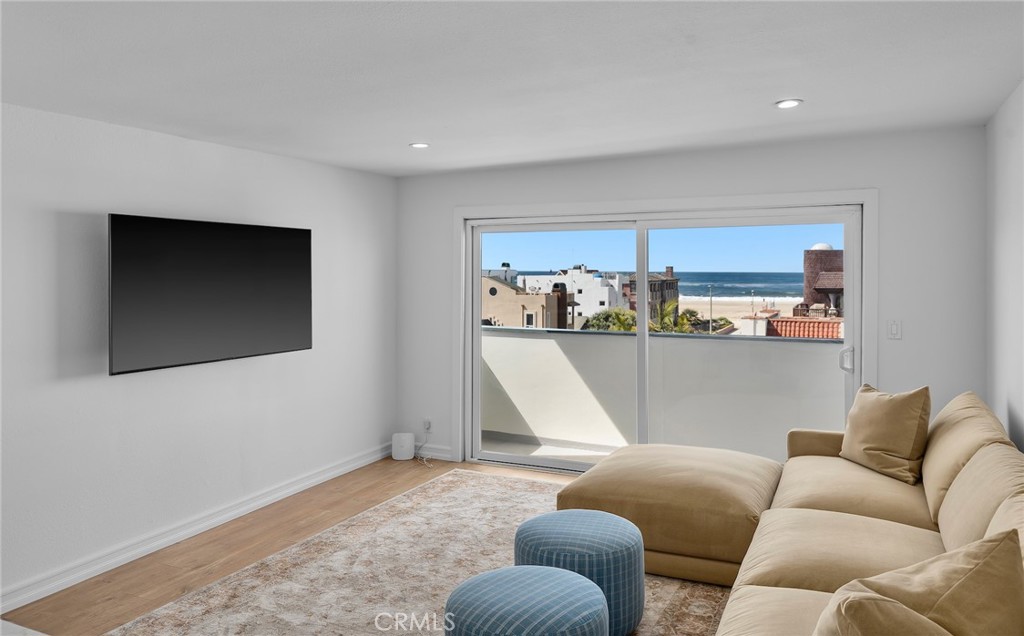 404 Hermosa Avenue 5