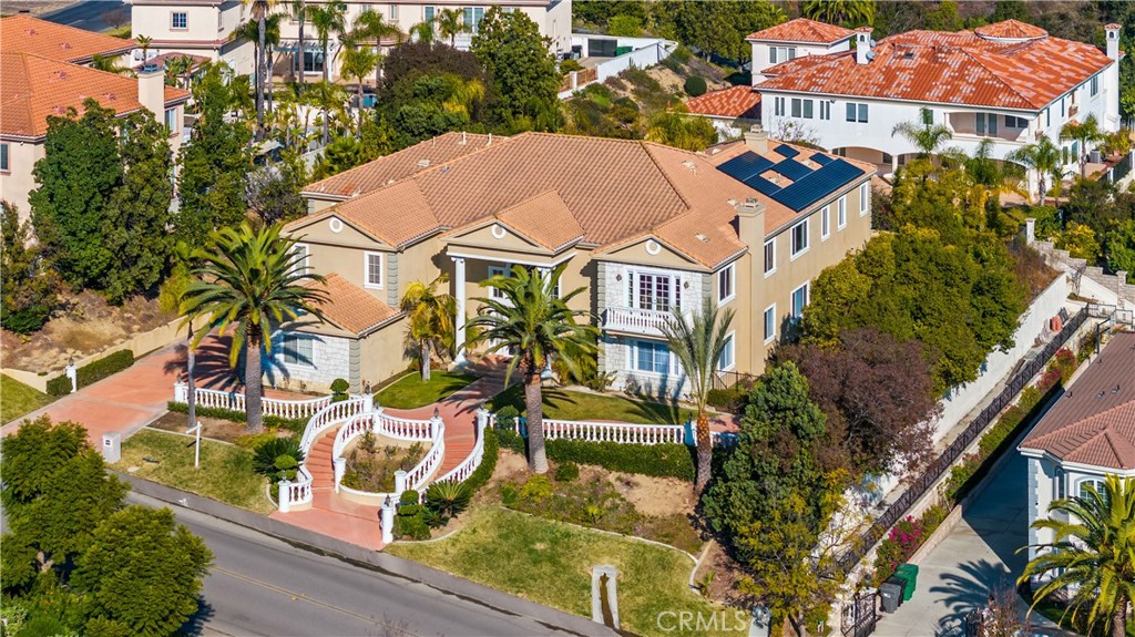 2808 Crystal Ridge Road