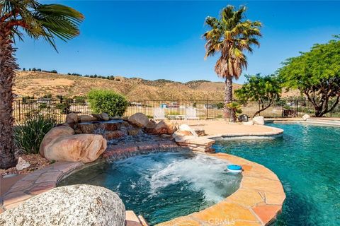 A home in Leona Valley