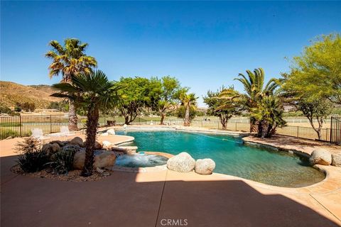 A home in Leona Valley