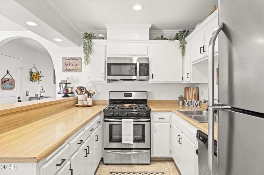 listing image 130726038691066211499