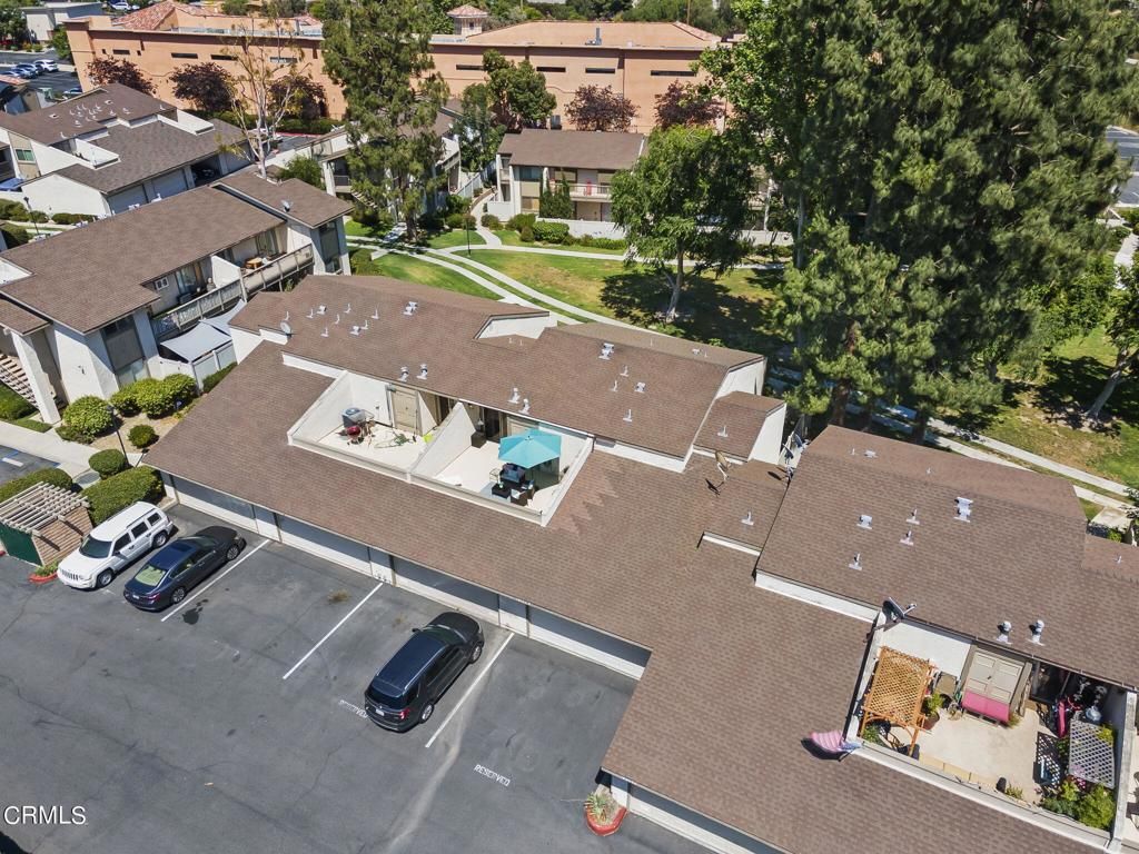 listing image 130726683665845446039