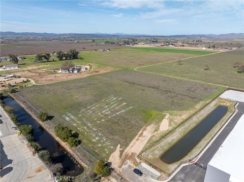 Tiny photo for 5185 Airport Road, Paso Robles, CA 93446 (MLS # NS25043585)
