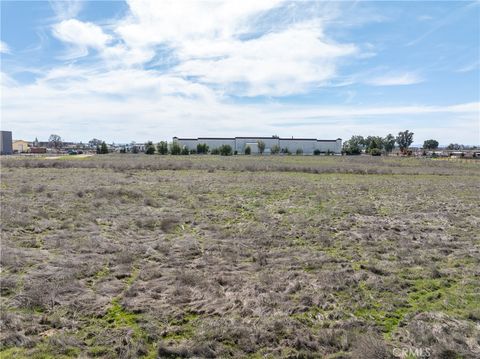 Tiny photo for 5185 Airport Road, Paso Robles, CA 93446 (MLS # NS25043585)