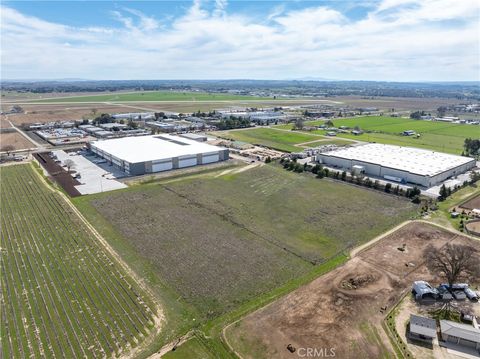 Tiny photo for 5185 Airport Road, Paso Robles, CA 93446 (MLS # NS25043585)