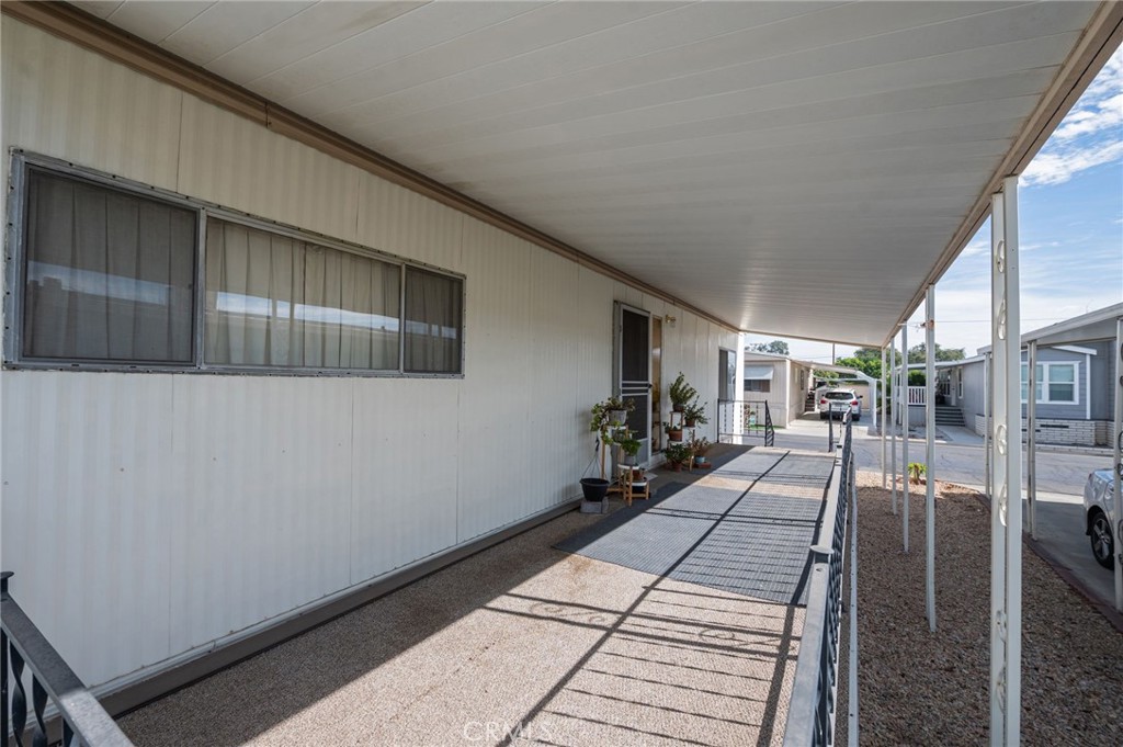 2755 Arrow Highway 142