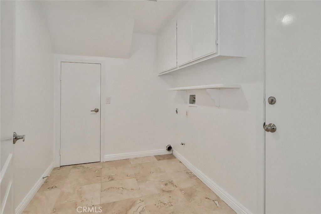 listing image 130720943242324238164
