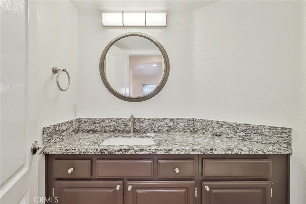 listing image 130723992655028299245