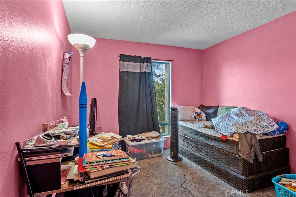 15040 Chatsworth Drive 15