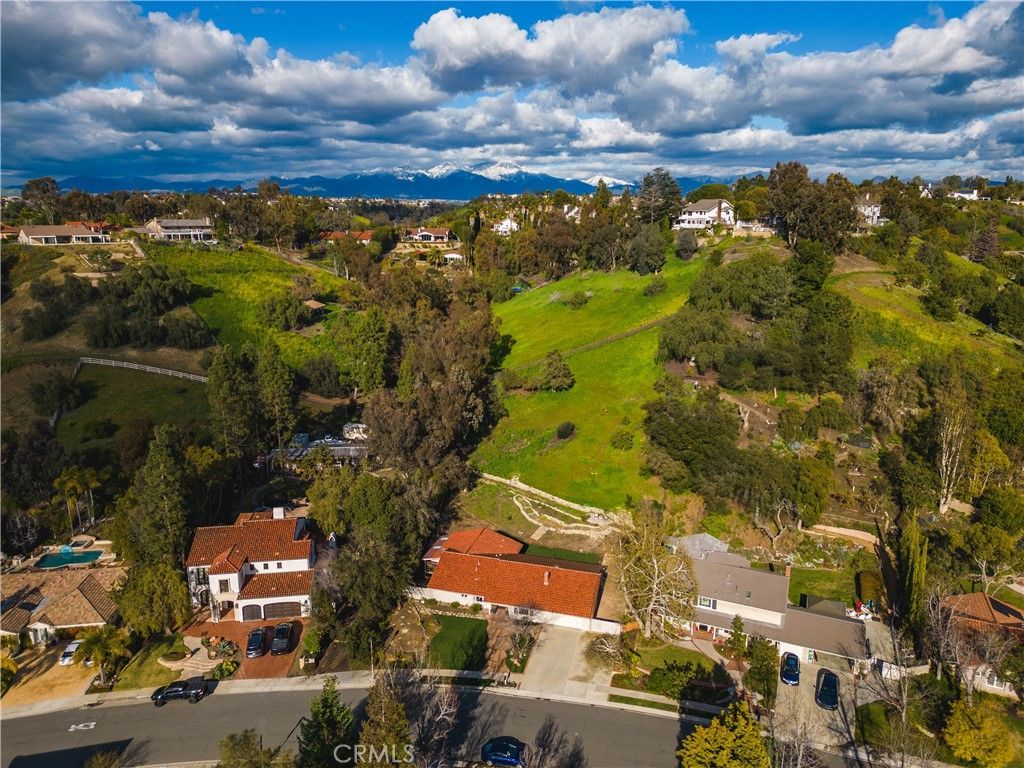 listing image 130727587511005371548