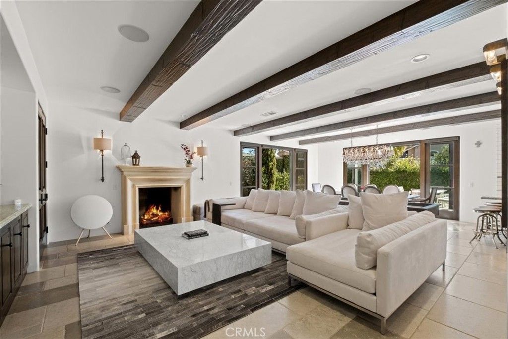 listing image 130725110046759950161