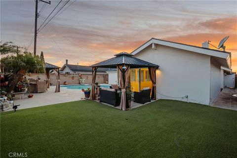 18700 Redwood Street Fountain Valley CA 92708