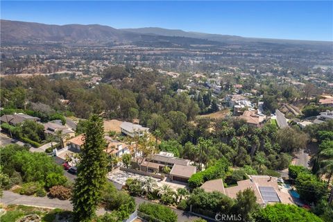 A home in North Tustin