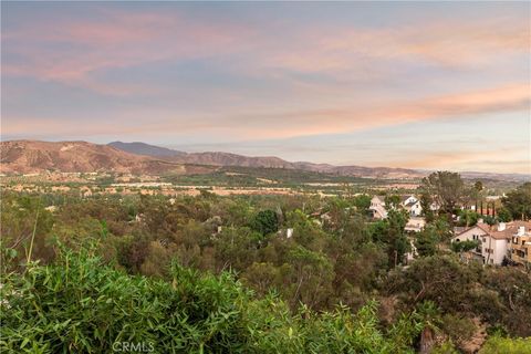 A home in North Tustin