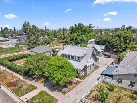 Photo of 909 Stillman Avenue, Redlands, CA 92374 (MLS # IV24115271) Photo of 909 Stillman Avenue, Redlands, CA 92374 (MLS # IV24115271)