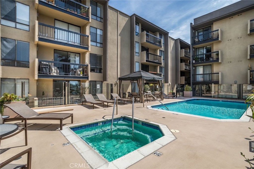 Photo 19 of 20 of 7320 Hawthorn Avenue 102 condo