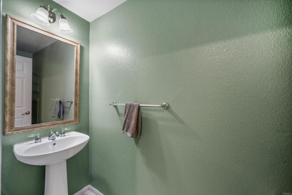 listing image 130723965921667672588