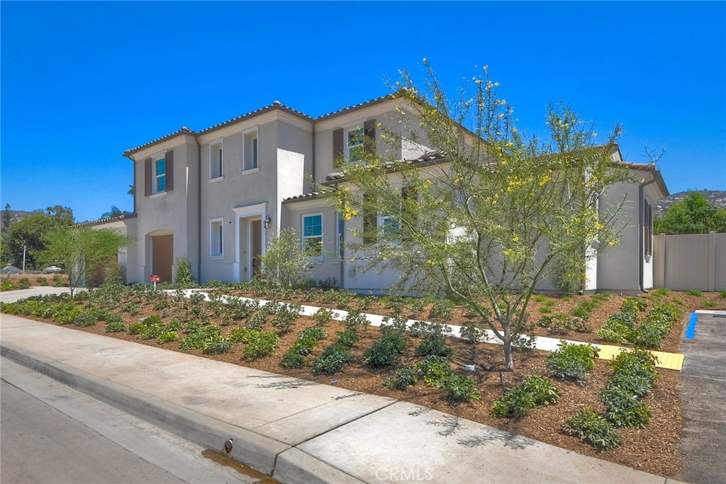 2982 Mesa Glen