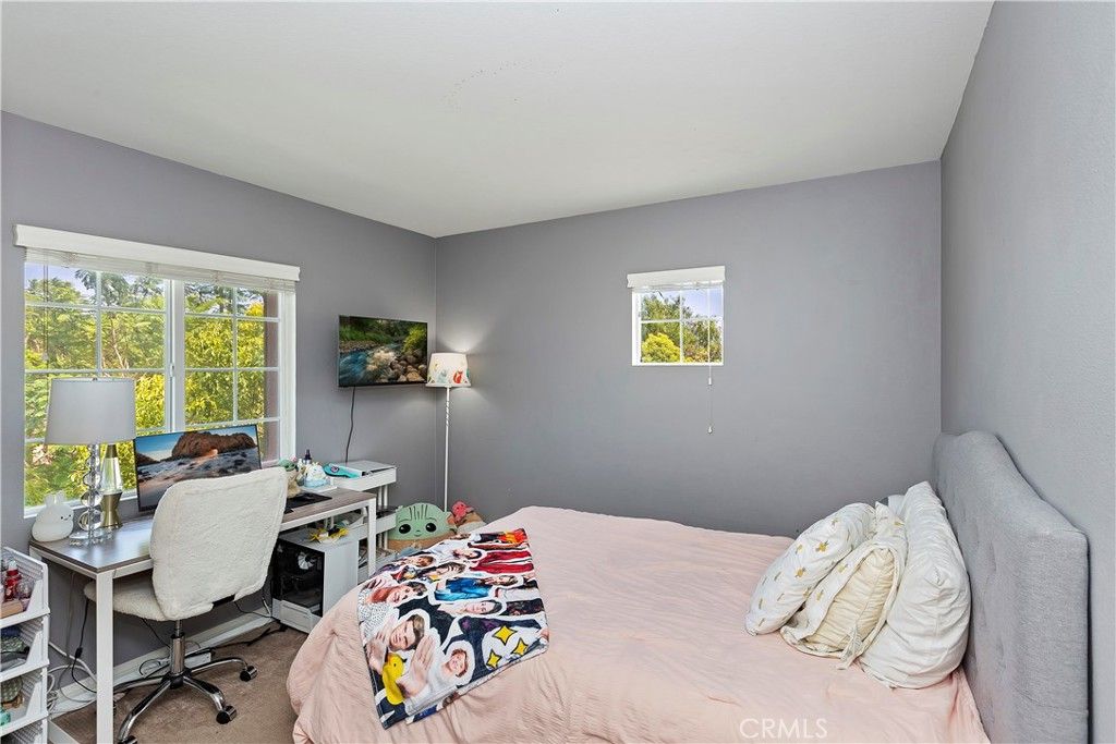 listing image 130726862388955422228