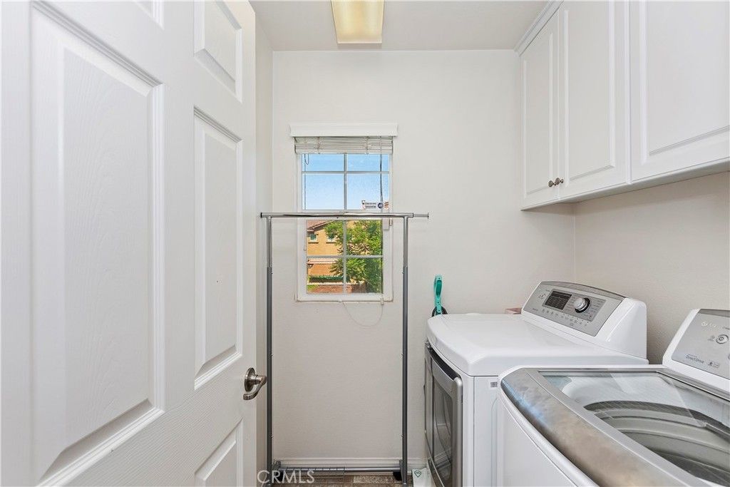 listing image 130729635582358834967